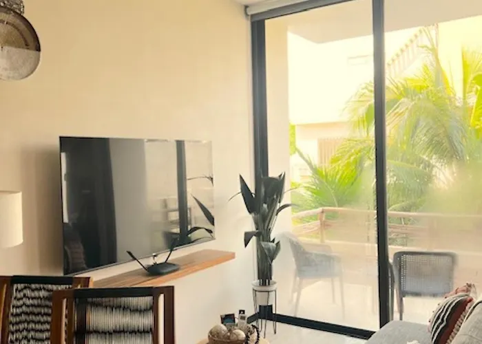 Chic, Modern *